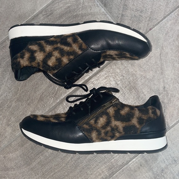 b.o.c. by BORN Khloe Tan/Black/Leopard Sneaker, Women’s Size 8.5 - Picture 3 of 7